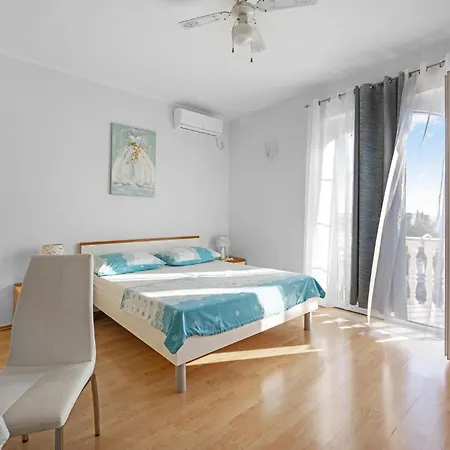 1 Bedroom Gorgeous In Apartman *